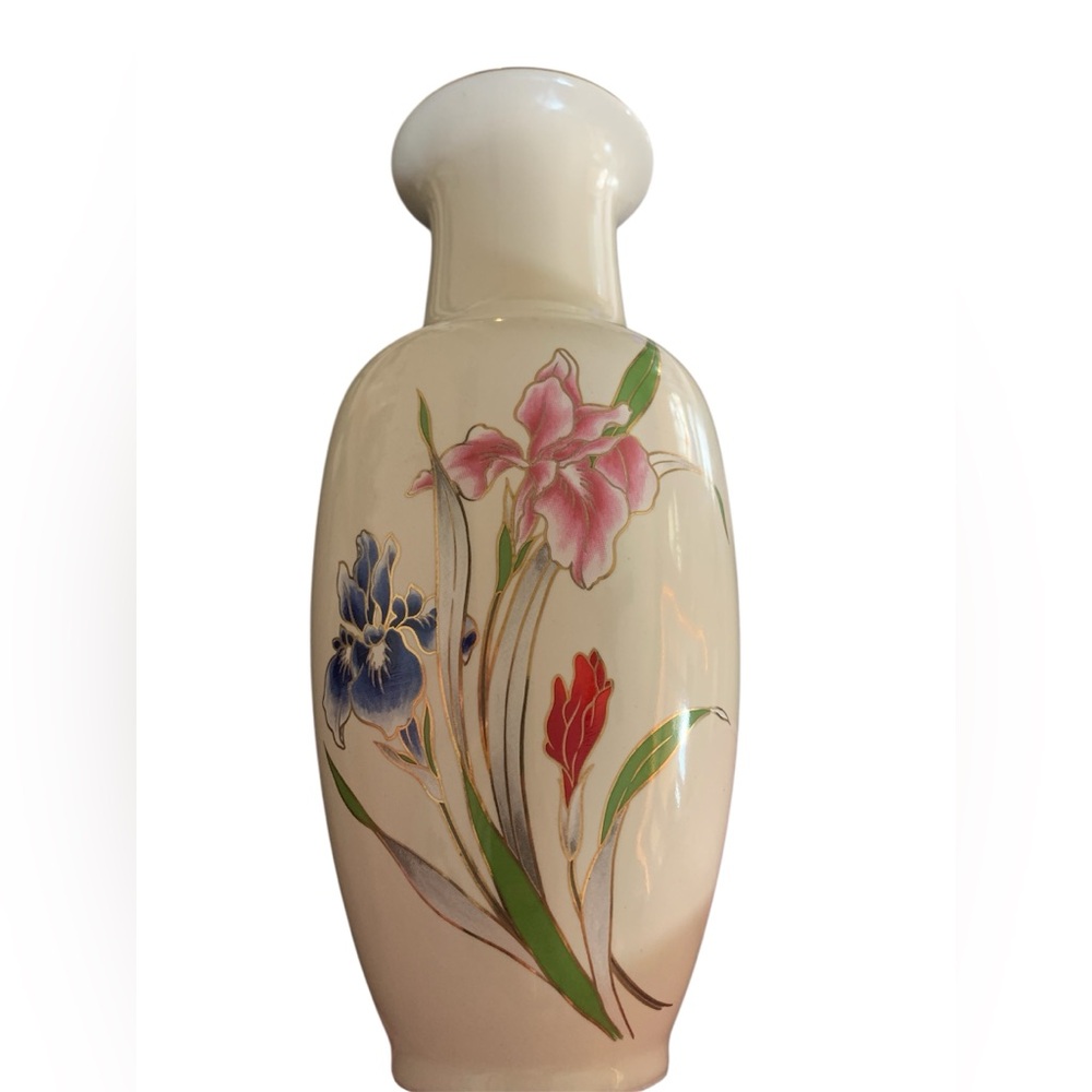 Beige Fine China Vase with Flowers From Japan‎ with Gold Rim 10.5”Tall 14” Round